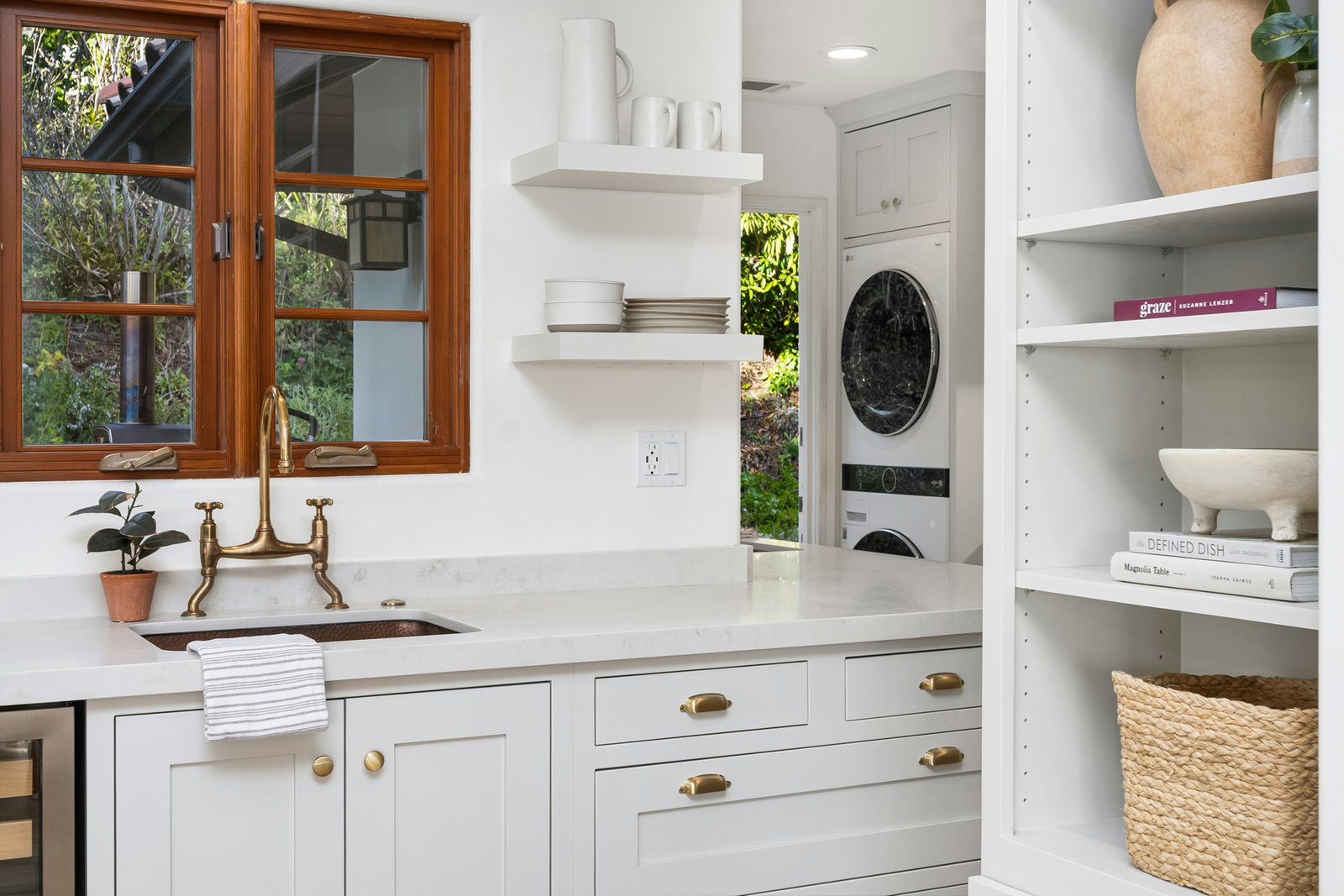 Abfluss einer Küchenspüle in der Küche